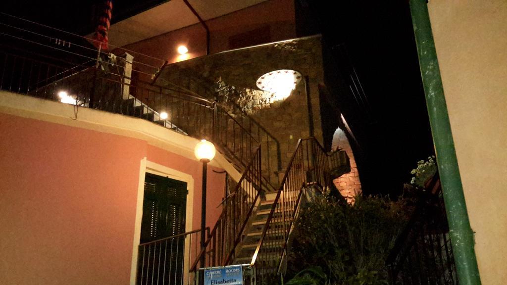 Affittacamere Elisabetta Vernazza Luaran gambar